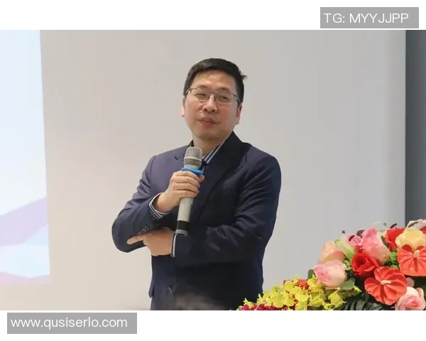 与杨伟对话回顾排球生涯的辉煌与挑战探索运动员的心路历程